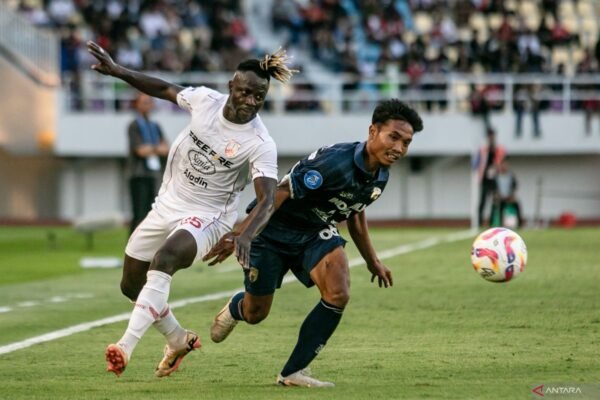 Berharap Dukungan Penuh Suporter Saat Menjamu Dewa United: Persis Solo Siap Tarung