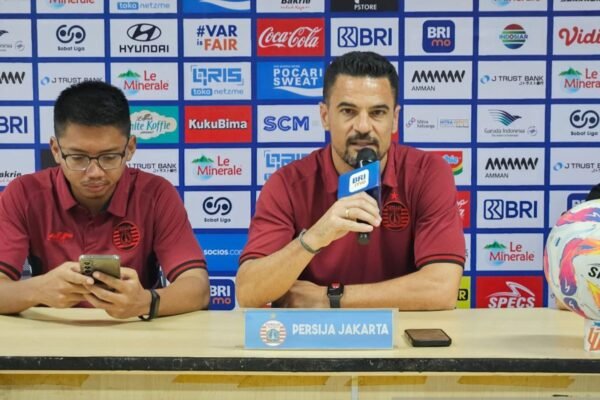 Persaingan di Papan Atas Liga 1 Akan Semakin Ketat, Kata Carlos Pena