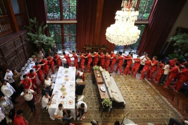 Jay Idzes Terpukau oleh Jamuan Makan Siang yang Dihadiahkan oleh Presiden Prabowo