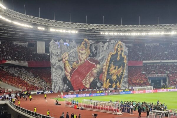 Berhias Tifo: Koreografi Pertunjukan Pendekar dalam Laga Indonesia vs China