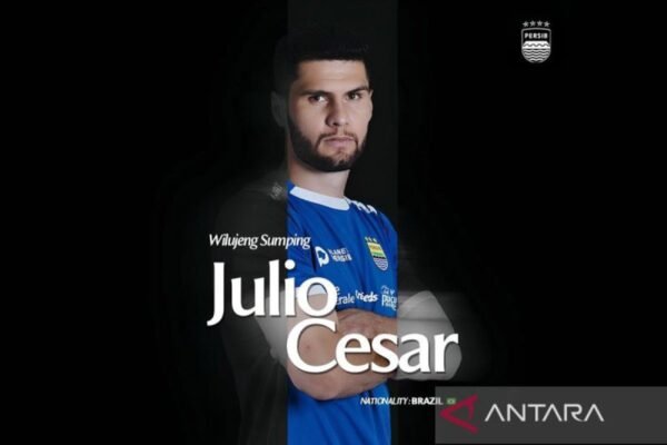 Julio Cesar Bergabung dengan Persib sebagai Bek Tengah Terbaru
