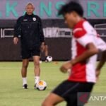 Nova Arianto Berambisi Recrut 30 Pemain untuk Tim Baru U-17