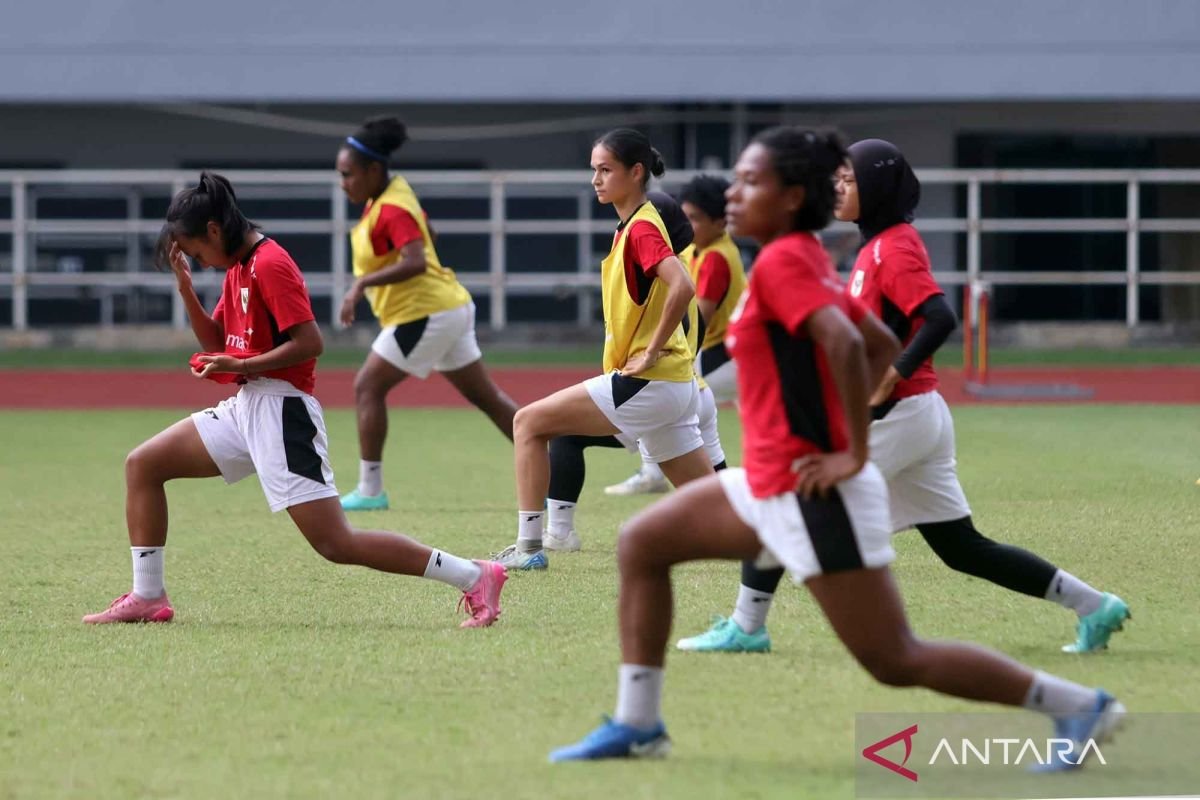 Timnas Putri Umumkan 23 Pemain untuk Kejuaraan ASEAN Putri 2025" bisa diubah menjadi:

"Daftar 23 Pemain Timnas Putri untuk Kejuaraan ASEAN Putri 2025 Diumumkan