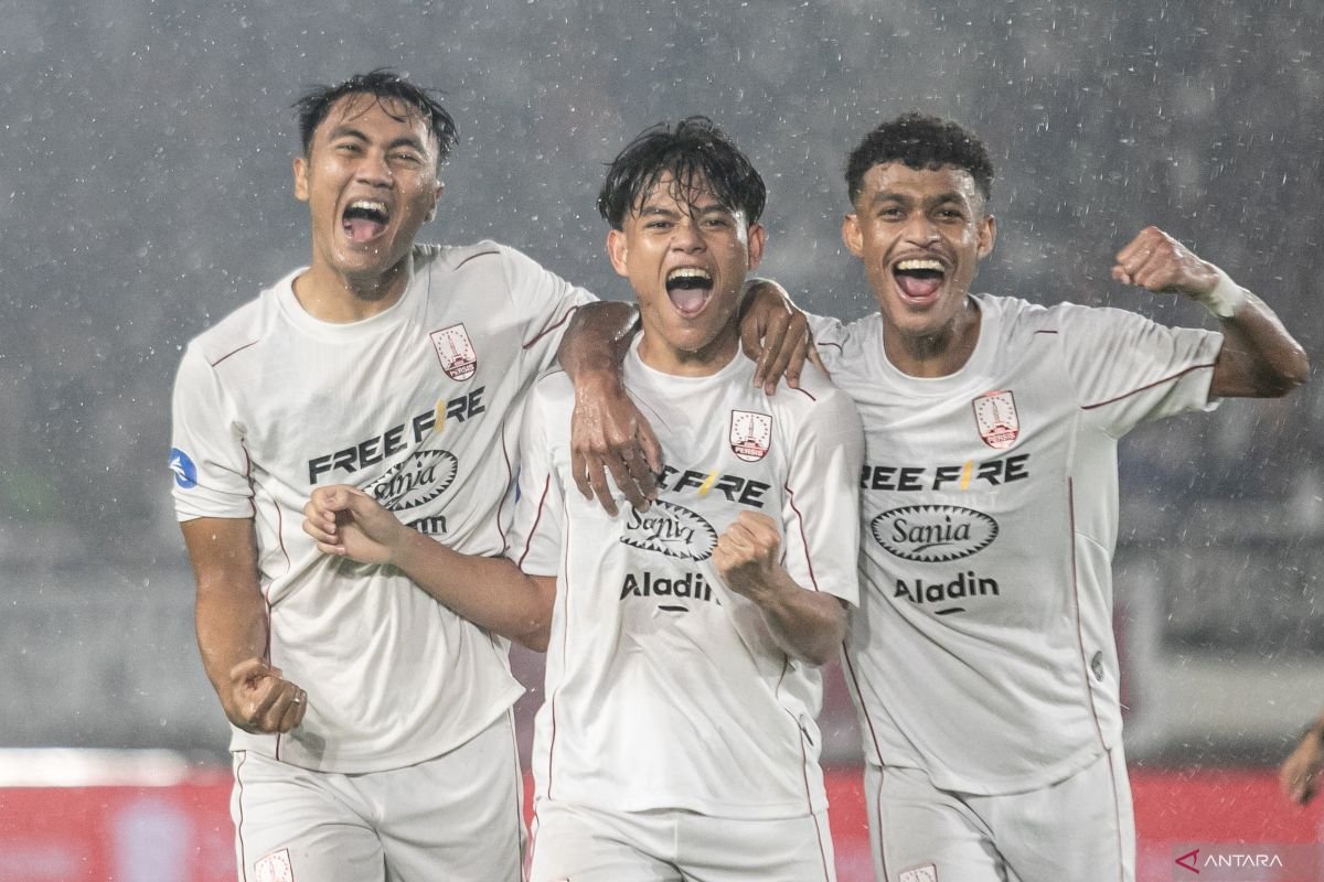 Here are some alternative titles for "Jadwal Lengkap Persis Solo di Super League Musim 2025/2026":

1. "Kalendar Pertandingan Persis Solo di Super League 2025/2026"
2. "Rincian Jadwal Pertandingan Persis Solo dalam Super League 2025/2026"
3. "Jadwal Pertandingan Terperinci Persis Solo untuk Super League 2025/2026"
4. "Persis Solo: Agenda Lengkap Super League 2025/2026"
5. "Jadwal Resmi Persis Solo di Super League Musim 2025/2026"
6. "Panduan Lengkap Jadwal Persis Solo di Super League 2025/2026"
7. "Jadwal Laga Persis Solo di Super League 2025/2026"
8. "Semua yang Perlu Anda Ketahui: Jadwal Persis Solo di Super League 2025/2026"

Feel free to choose any of these or mix and match elements to create a title you prefer!